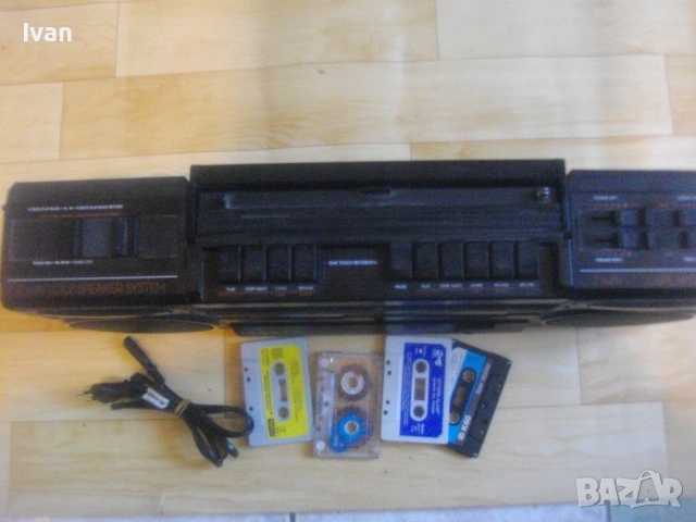 ВИНТИДЖ ОТ 1984г. PHILIPS TANDEM D 8334 BLACK DUAL DECK RADIO CASSETTE RECORDER ОТЛИЧНО СЪСТОЯНИЕ , снимка 3 - Радиокасетофони, транзистори - 54875345
