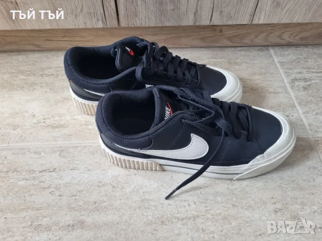 Дамски маратонки Nike, снимка 2 - Маратонки - 55456162
