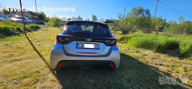 Toyota Yaris Hybrid 1.5 (116 к.с.) – 2022 г. – Реални км – Пълна сервизна история – 10 г. гаранция , снимка 5 - Автомобили и джипове - 54556252