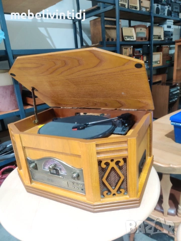 Ретро аудио система 4-в-1 Emerson Heritage Series - модел NR303TT