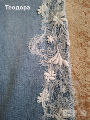 Актуален модел с дантела, снимка 2 - Дънки - 54349847