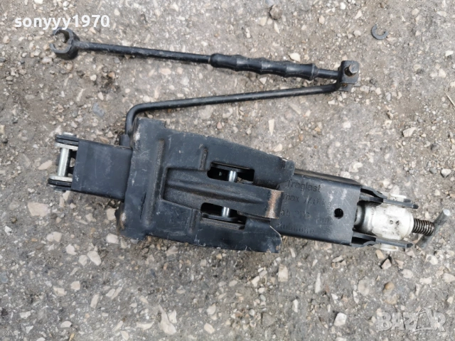 VOLKSWAGEN-КРИК С ВЪРТОК 3005261819H2E6R, снимка 7 - Аксесоари и консумативи - 54721744