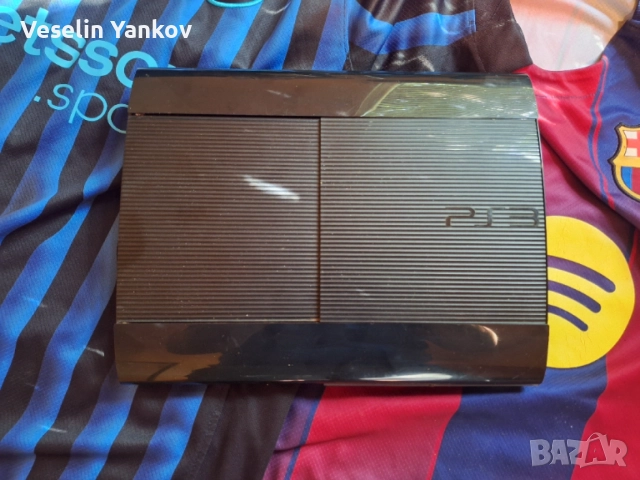 PS3 SuperSlim 12GB (CECH-4304A) + Волан и педали hama + няколко игри!!