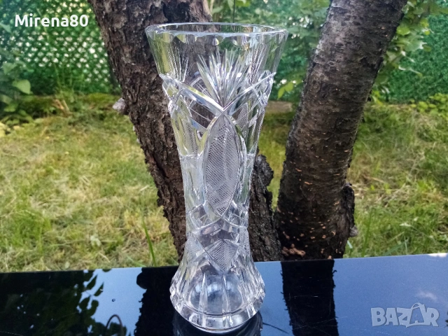 Кристална ваза