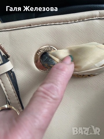 Michael Kors-дамска чанта, снимка 2 - Чанти - 54734544