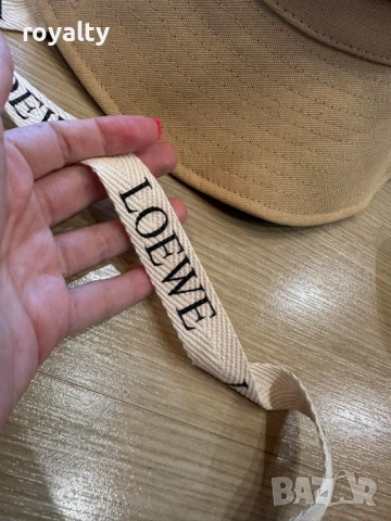 Loewe Нова Оригинална Дамска Шапка , снимка 3 - Шапки - 54556693