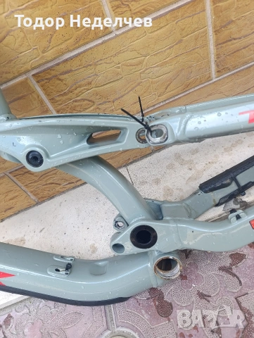 Рамка Trek DH 26 цола , снимка 5 - Части за велосипеди - 55189155