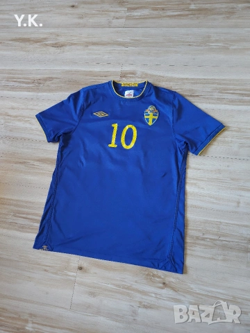 Оригинална мъжка тениска Umbro x Sweden National Football Team x Ibrahimovic / Season 10 (Away), снимка 2 - Тениски - 55199045