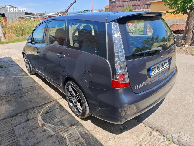 Mitsubishi Grandis 2.4 MIVEC 2007 ГАЗ 7 места, снимка 4 - Автомобили и джипове - 55422846