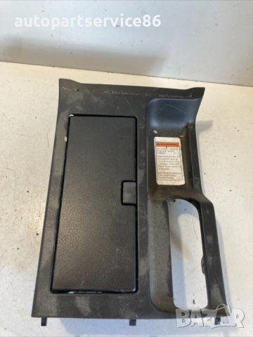 Държач за чаши преден за Suzuki Grand Vitara 1.9 Ddis (2008)