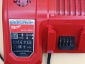 Milwaukee M12-18FC комбинирано зарядно, снимка 2