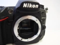 Продавам Nikon D7000  на 1137 кадъра, снимка 3