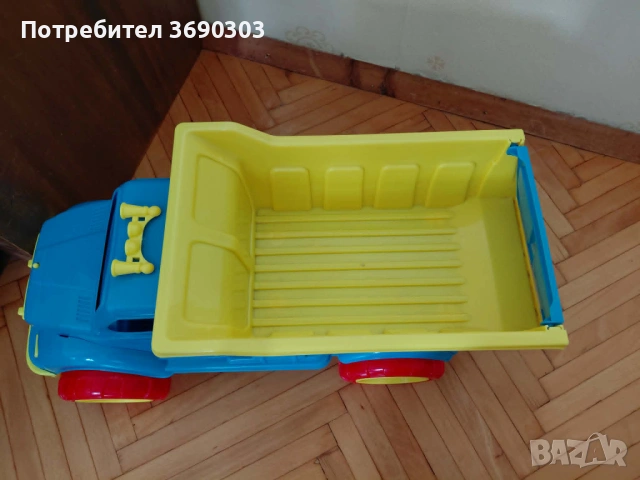 Голям камион за игра, като нов, 65 см дължина, самосвал, цена 15 евро, снимка 2 - Коли, камиони, мотори, писти - 54664870