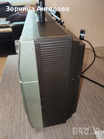 SHARP GF-5757, снимка 3 - Радиокасетофони, транзистори - 54590380