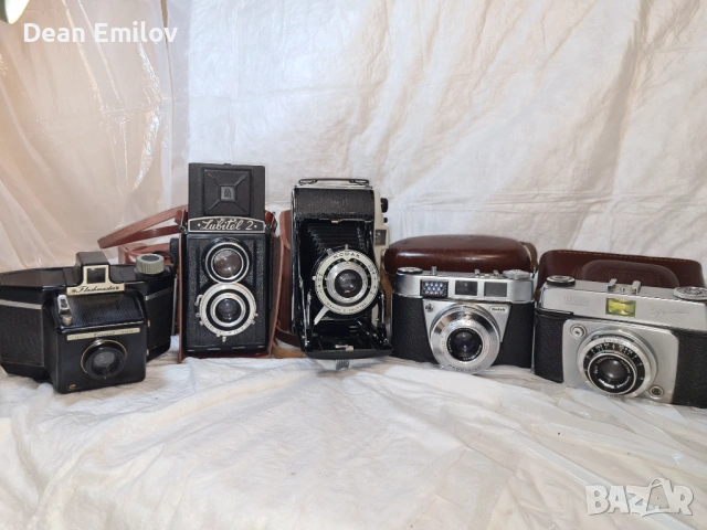 Стари ретро фотоапарати 