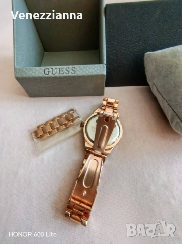 GUESS Дамски Часовник Rose Gold s Монограм, снимка 4 - Дамски - 54900462