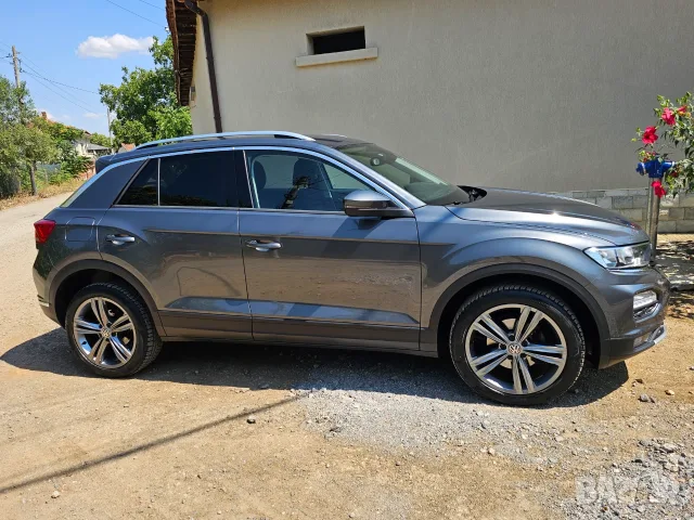 VW T-ROC 1.6 TDI, снимка 3 - Автомобили и джипове - 55604346
