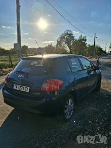 Toyota Auris, снимка 3 - Автомобили и джипове - 54602096
