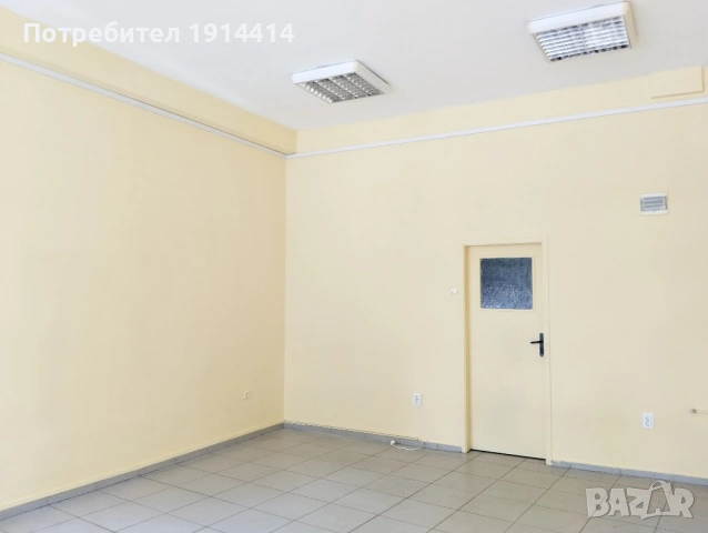Луксозен магазин 35 кв.м. пътникопоток,голяма витрина, височина 3,60 м., светъл, две мивки,, снимка 6 - Магазини - 54780402