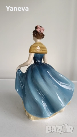 Royal Doulton , "Melanie" , колекционерска, порцеланова статуетка. , снимка 3 - Статуетки - 54391989
