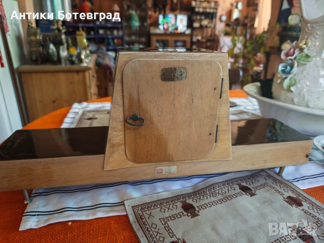 Часовник Дугена каминен , снимка 2 - Антикварни и старинни предмети - 54686163