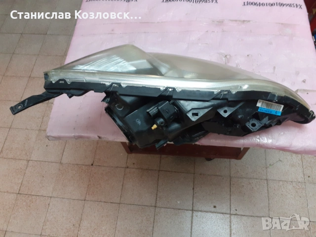 Продавам ляв фар за Honda CR-V, снимка 2 - Части - 54389948