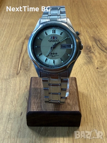 Автоматичен часовник Orient "3 Stars" Gold Dial, снимка 2 - Мъжки - 54901760