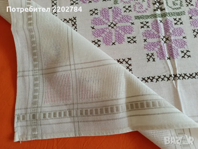 Битови, бродирани карета за маса , снимка 15 - Покривки за маси - 55660926