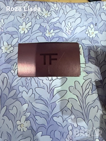 Парфюлм на Tom Ford , снимка 4 - Дамски парфюми - 54923275