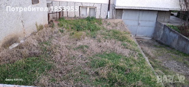Продавам втори етаж от двуетажно блокче в с. Калипетрово на топ локация в близост до кметството ..!