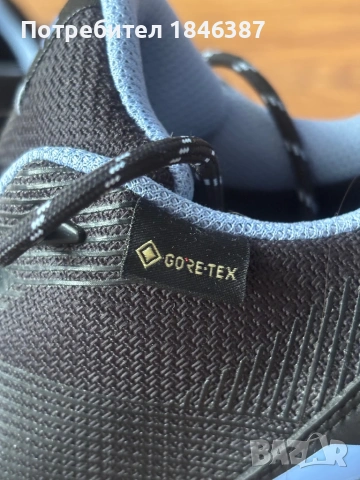 Нови маратонки Reebok Gore-tex 42 номер, снимка 3 - Маратонки - 54075395