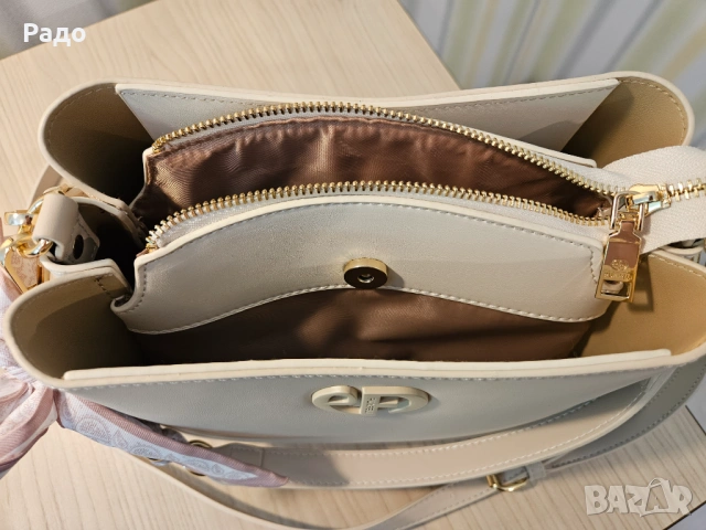 Нова дамска кожена чанта PUAFELI LY94 beige бежово кремаво еко кожа златна раница дръжки презрамки, снимка 10 - Чанти - 54797756