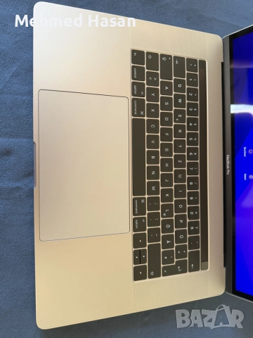 MacBook Pro 15,4” A1707 2016 с тъчбар, снимка 3 - Лаптопи за дома - 55522601
