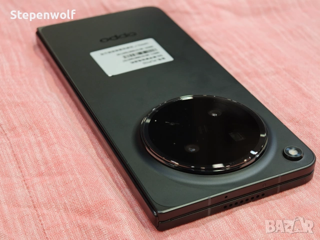 Нов Oppo Find N6 12/256 черен - сгъваем 8.12";SD8 Elite Gen5; 6000mAh; Hasselblad 200mpx, снимка 9 - Други - 54944278