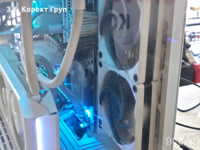 Настолен геймърски компютър [RYZEN 7 7800X3D / 2X16GB RAM DDR5 (32GB RAM) / Hellhound 16GB GDDR5, снимка 4 - Геймърски - 55240703