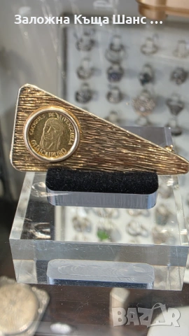 Златна винтидж брошка (игла) 