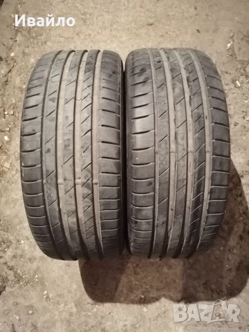 Продавам 2 броя летни гуми 225.40.18 на 1 сезон дот 2021 KUMHO 