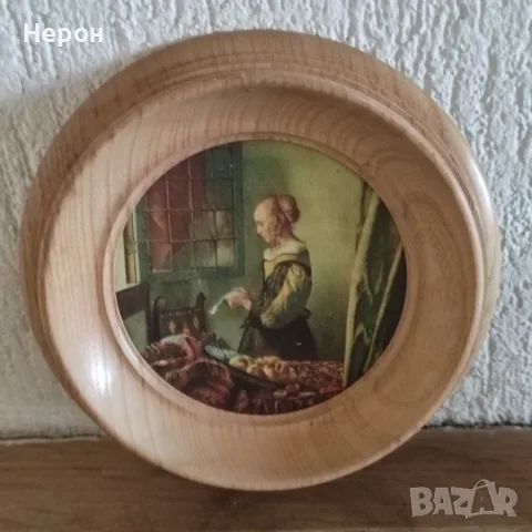 Картина с дървена рамка
