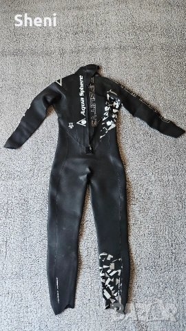Нов дамски неопрен Aqua Sphere Pursuit V3, Yamamoto 38, M/L, 4/2 мм, снимка 3 - Водни спортове - 55221993
