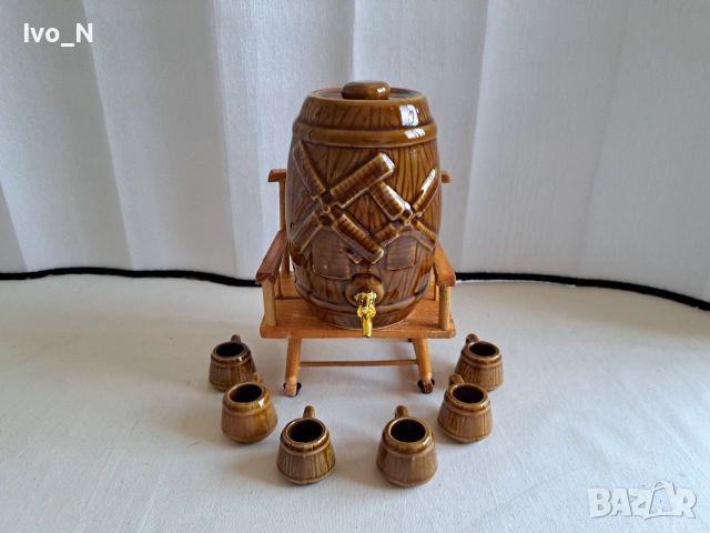Декоративно керамично буренце, 6 чашки. 