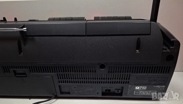 Перфектен! Радио Касетофон Hitachi TRK-3D80. , снимка 14 - Радиокасетофони, транзистори - 54205334