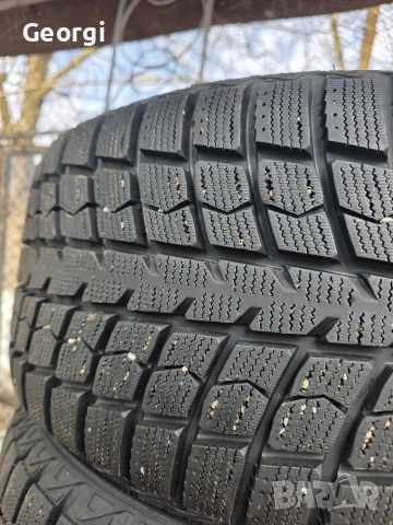 ЗИМНИ Гуми 4-броя Спорт Пакет Предни 235/45/19 Задни гуми:255/40/19, снимка 2 - Гуми и джанти - 55022294