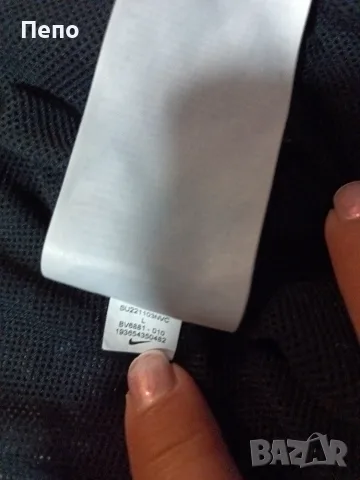Шушлеково Яке Nike, снимка 5 - Спортни дрехи, екипи - 55343820