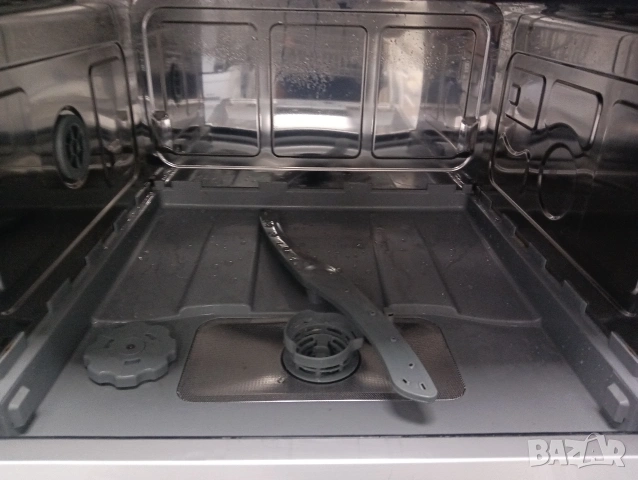 Малка съдомиялна за под мивка тип кубче Elektrolux за 6 комплекта с 2 години гаранция!, снимка 6 - Съдомиялни - 53954873