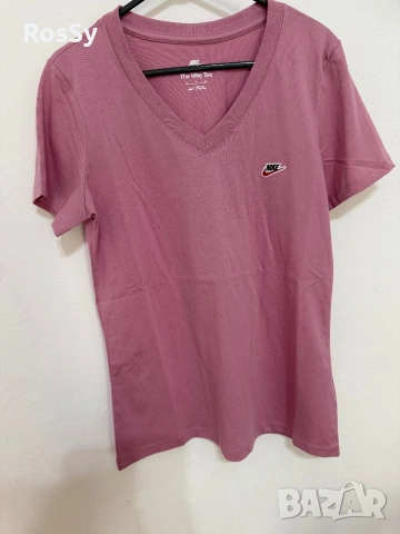 Дамска тениска Nike, снимка 2 - Тениски - 55038560