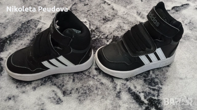 Детски маратонки adidas, снимка 3 - Детски маратонки - 54956005