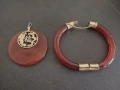 Комплект, много красив, гривна и медальон, снимка 1