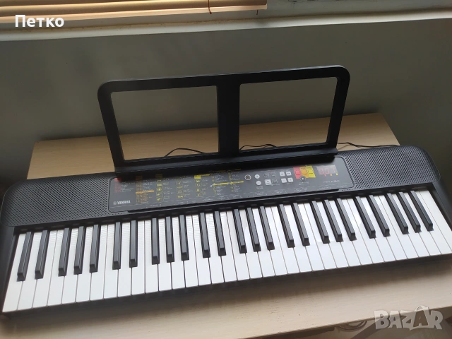 Синтезатор Yamaha PSR-F52 в гаранция