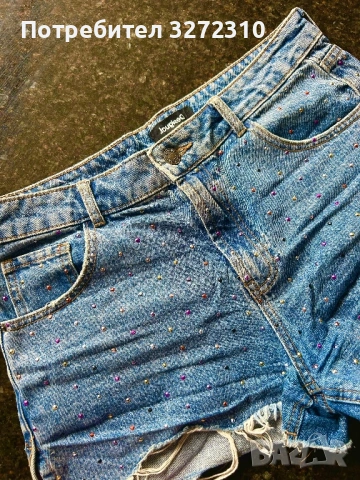 Дамски къси панталонки с камъчета Desigual, снимка 8 - Къси панталони и бермуди - 54356123