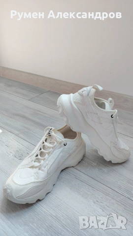 Нови бели кожени маратонки NIKE TC 7900 за момиче с р-р EUR38,5, снимка 9 - Маратонки - 55148310